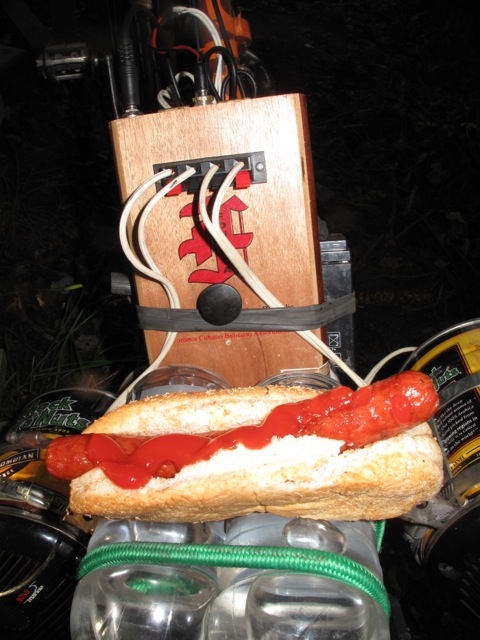 hot dogs & gizmos